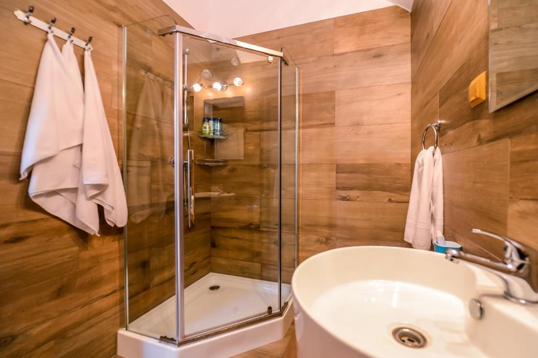 Atrium 24 Suite Σιγκισοάρα Εξωτερικό φωτογραφία
